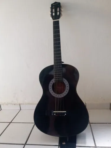 Violão Seminovo.