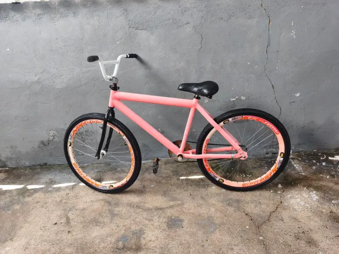 Bike contra pedal
