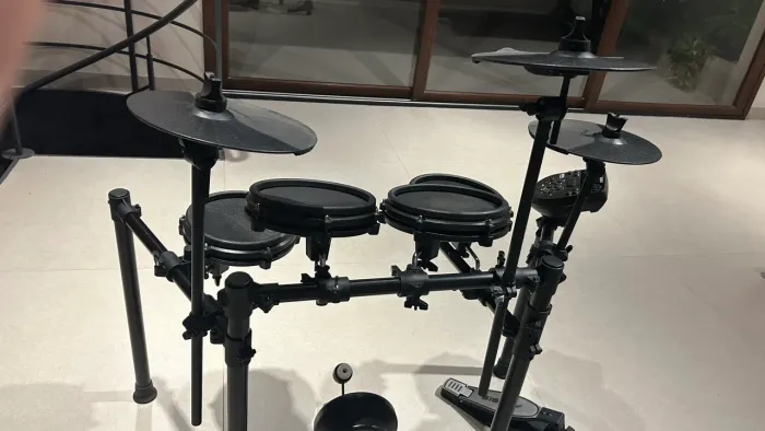 Bateria Alesis Nitro Mesh