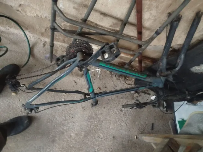 Vendo bike aro 29. LEIA ABAIXO