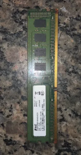 Memória RAM 4 GB