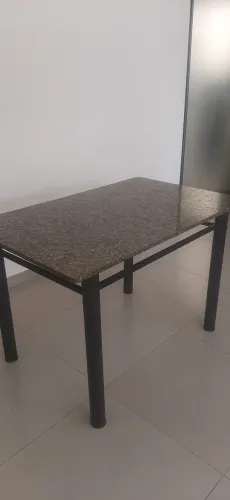 Mesa de Jantar 120 cm  base Aço Tampo Granito usado 