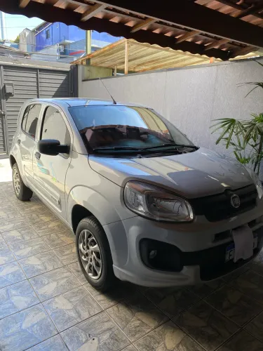 Fiat Uno Attractive 1.0 Flex 6V 5P 2017