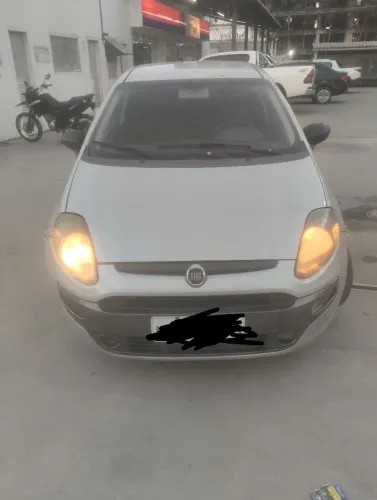 Fiat Punto Essence 1.6 Flex 16V 5P 2015