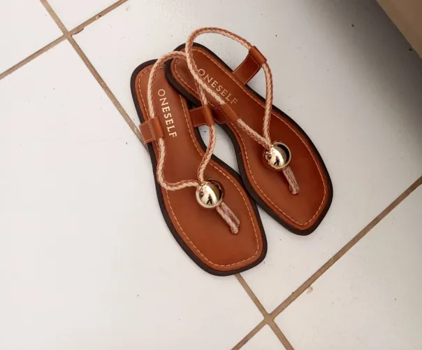 Sandália 34/35 Oneself semi-nova