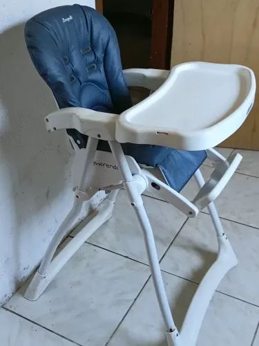 Cadeira de alimentação