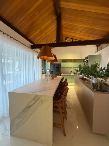 Apartamento SKY, duplex no Condomínio Malawí em Muro Alto 