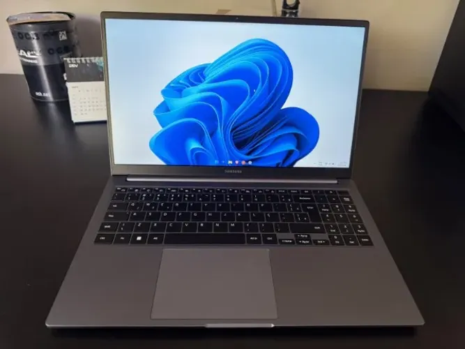 Galaxy Book 4 i5