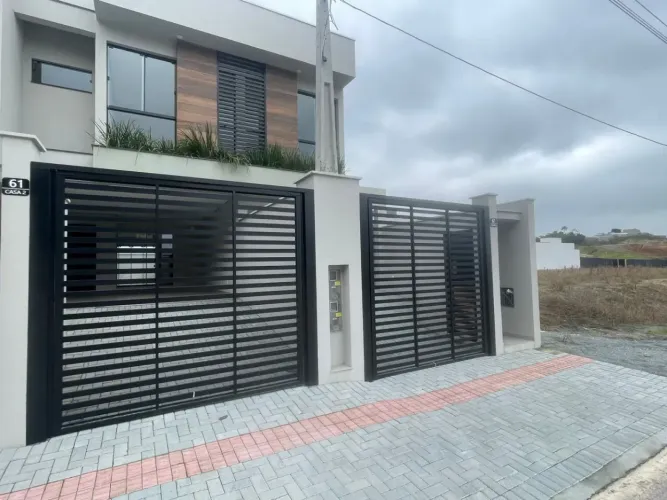 Sobrados de alto padrão em Gaspar Mirim - Gaspar