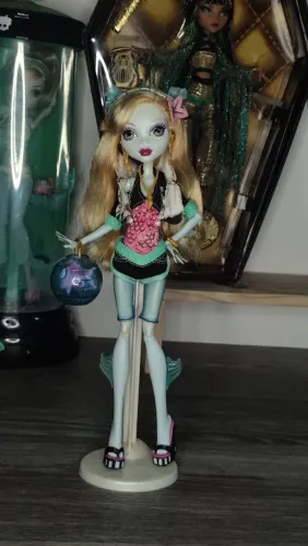 Boneca Monster High Lagoona Blue Básica 2010