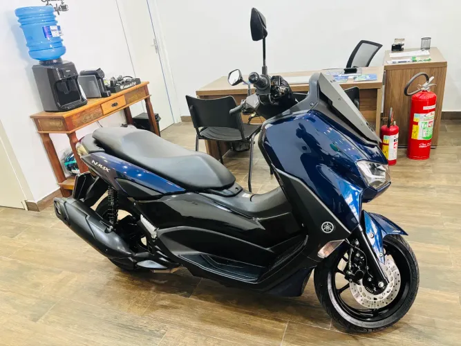 Nmax 160 2021 só 11.900 km
