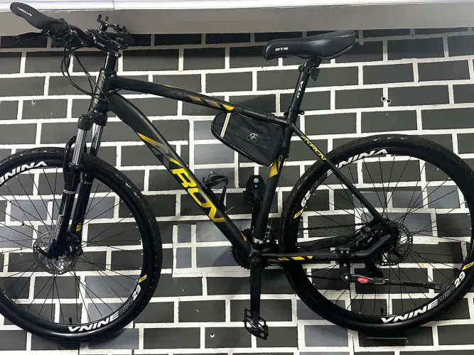 Bicicleta MTB Akron Aro 29 | Alumínio | Preta e Amarela