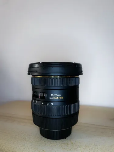 LENTE SIGMA 10-20MM - GRANDE ANGULAR (NIKON)