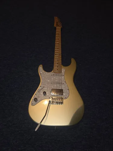 Guitarra canhota  - Seizi Katana 
