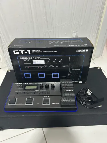 Pedaleira Boss Gt1