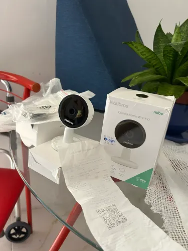 Câmera MIBO