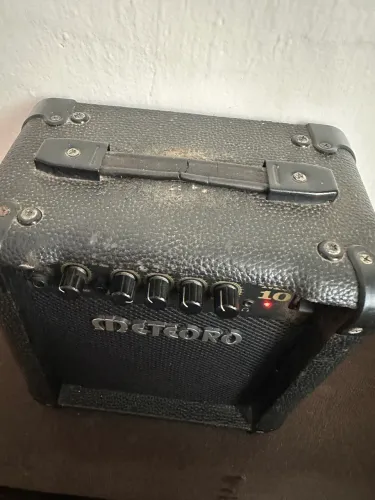 Amplificador Meteoro Super Guitar MG10