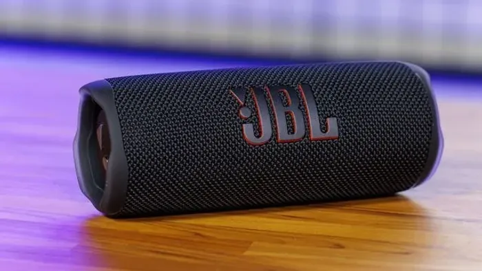 JBL Flip 6 Preta - Original - 30W RMS - À Prova D'água (Impecável)
