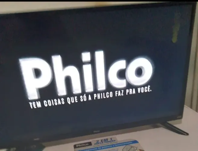 SMARTV PHILCO 28" LED