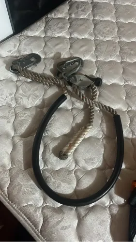 Vendo Cinto de segurança/ tipo paraquedista