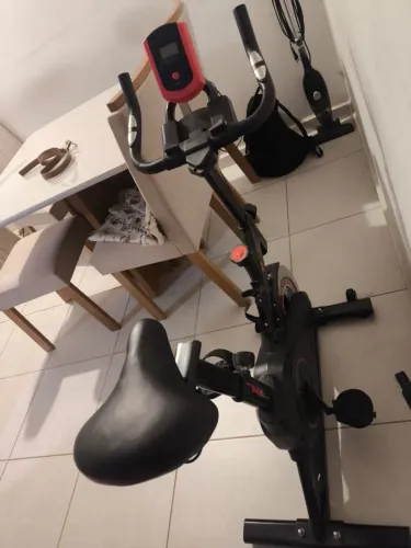 Vendo bicicleta ergométrica supora ate130 gk ,3 meses de uso