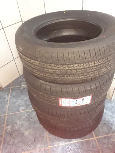 Pneus aro 18 novo 8 lonas WANLI AS028 não é remold 255x60xR18