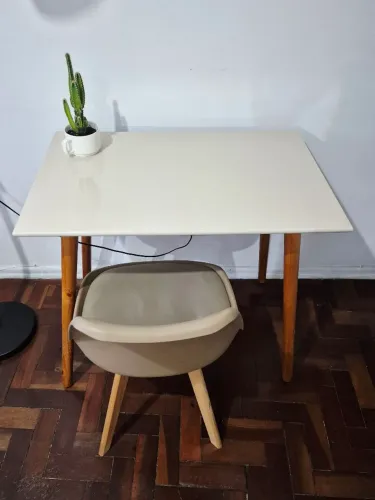 Mesa de escritório + cadeira