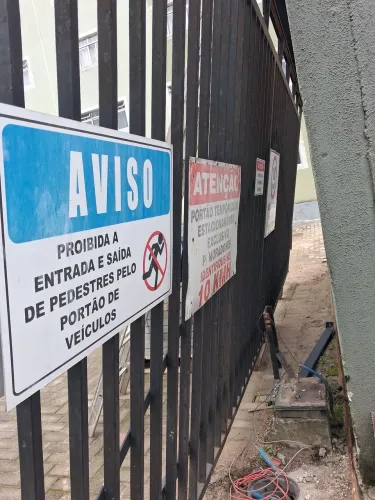 Portão de ferro