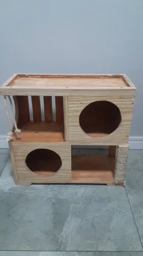 Casinha / Móveis para Gatos 