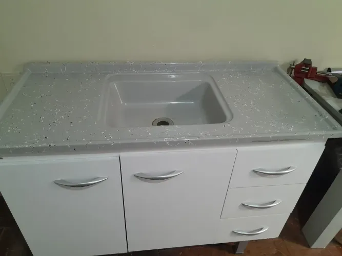 Gabinete e pia 1.20 mts marca bonato so 400 reais zap *