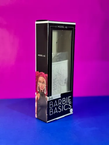 Caixa Barbie Basics 03