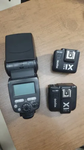 Kit flash para Studio - Flash Yongnuo YN685 II + Rádio Flash Godox X1T + Octabox com tripé