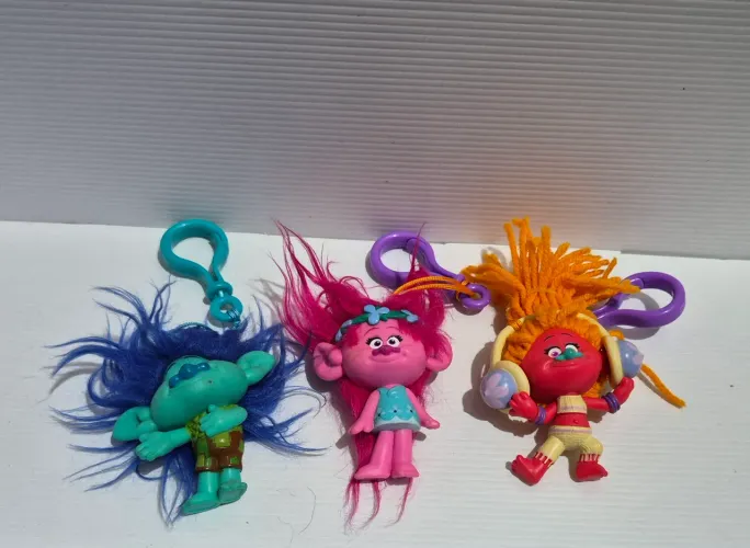 3 chaveiros de miniatura Trolls da DreanWorks