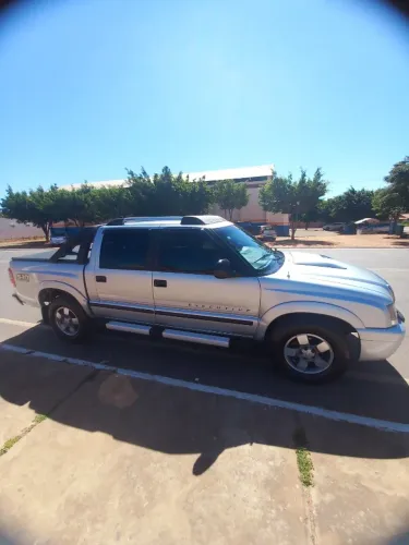 Chevrolet S10 Pick-up Exec. 2.8 4X2 CD TB Int.dies 2011