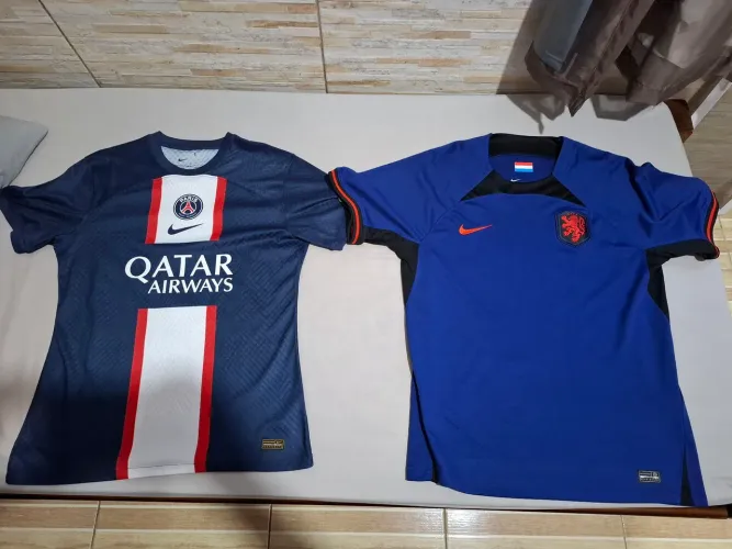 Kit duas camisas PSG e Holanda em ótimo estado