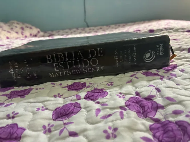 BÍBLIA DE ESTUDO MATHEW HENRY (só faça oferta se tiver realmente interesse)