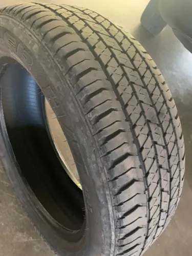 Pneu Bridgestone 225 55 18