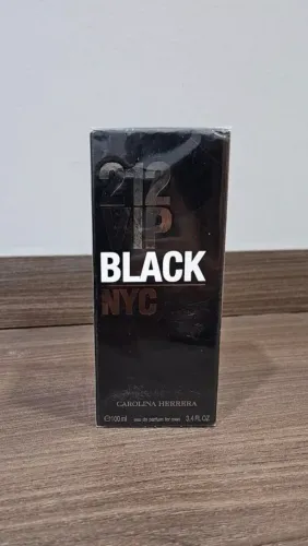 212 VIP Black Carolina Herrera (Eau De Parfum) 100ml Original Lacrado
