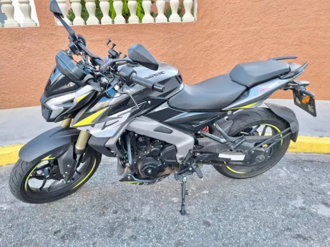 Dominar ns400z 2026 com pequenos detalhes