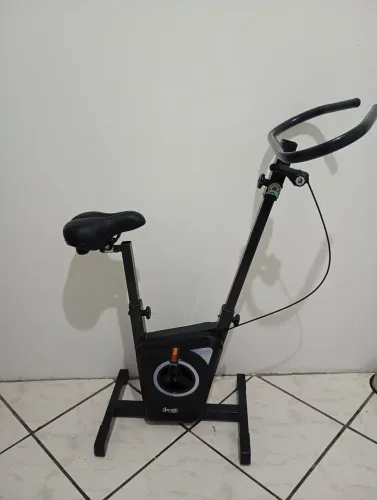 Bicicleta Ergométrica Vertical Dream Fitness EX 450