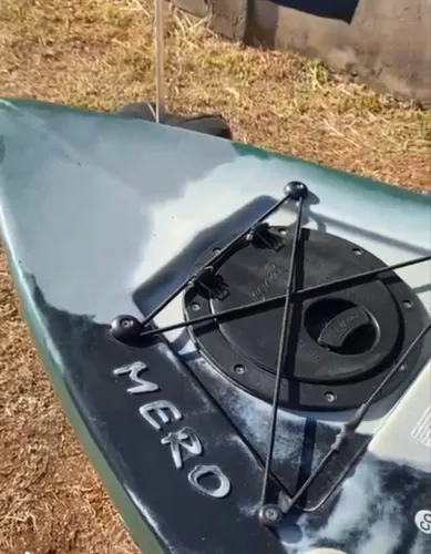 Caiaque Mero duplo verde disponível