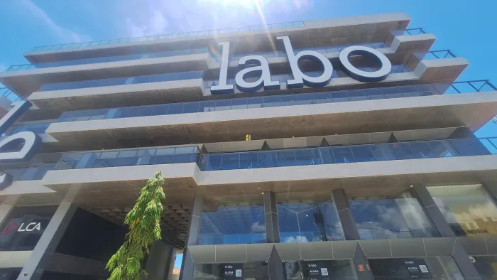 SALA COMERCIAL - LE LABO - ARQUITETURA INOVADORA E LOCALIZAÇÃO PREMIUM