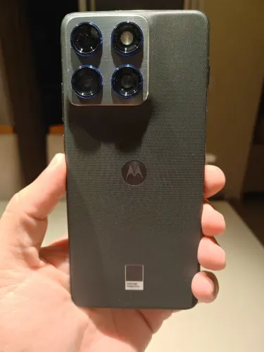 Moto Edge 70 - Novo.