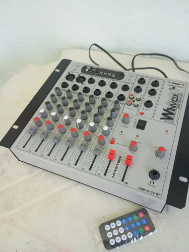Nova na caixa Mesa De Som Winvox 06 Canais