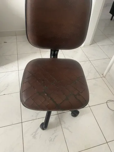 Cadeira de escritório para reforma