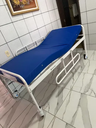 Cama hospitalar dellamed + colchão + pneumático 