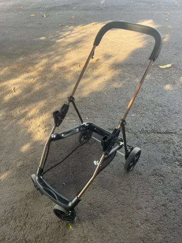 Carrinho de bebê Moisés Galzerano Napoli + bebê conforto + base de carro
