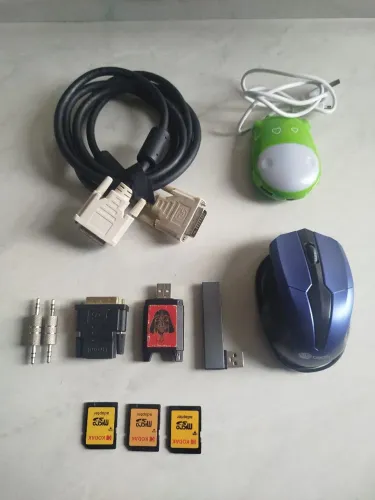 Lote de acessórios para PC no estado