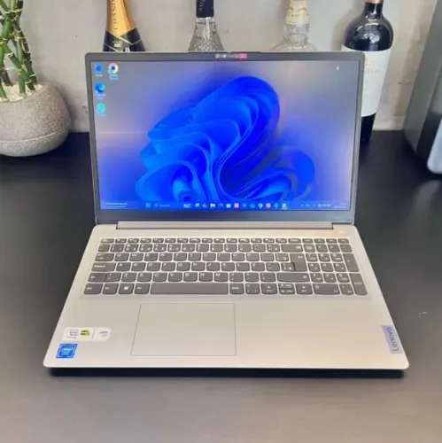 Notebook Lenovo IdeaPad 3 15" | SSD NVMe 128 GB | 4 GB RAM | Windows 10 formatado