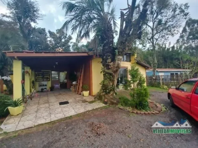 Velleda oferece lindíssimo sítio de 1400m², condomínio Rancho Alegre, Águas Claras, Viamão